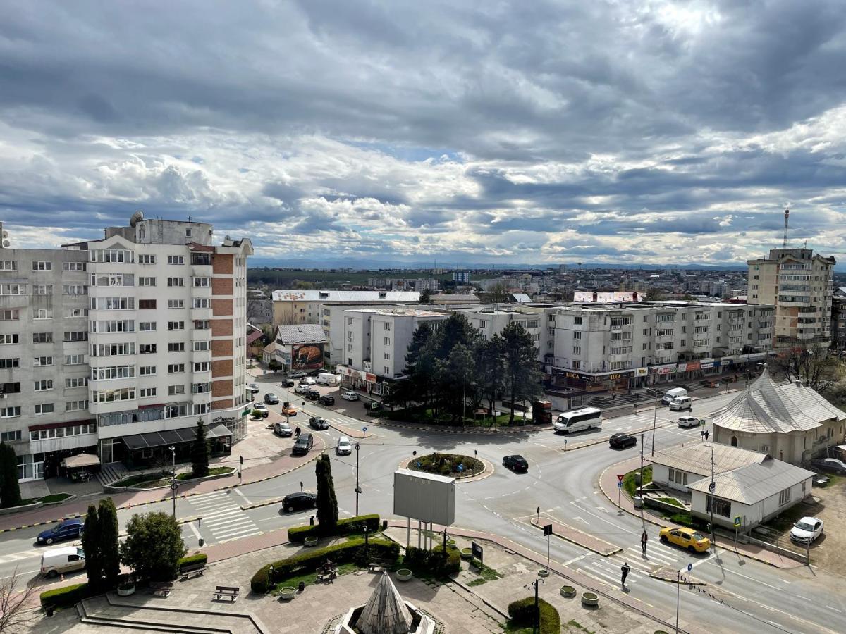 Panoramic M&M Apartment Suczawa Zewnętrze zdjęcie