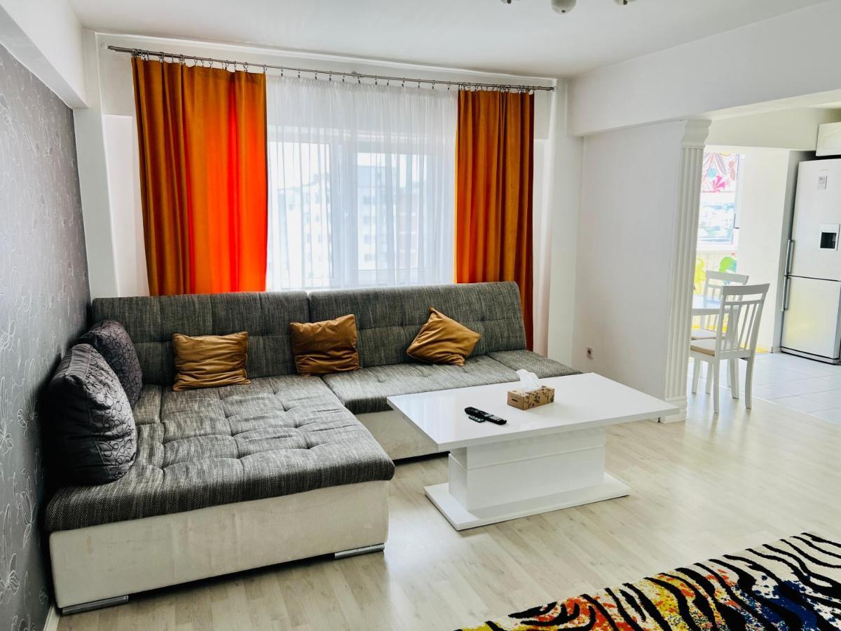 Panoramic M&M Apartment Suczawa Zewnętrze zdjęcie